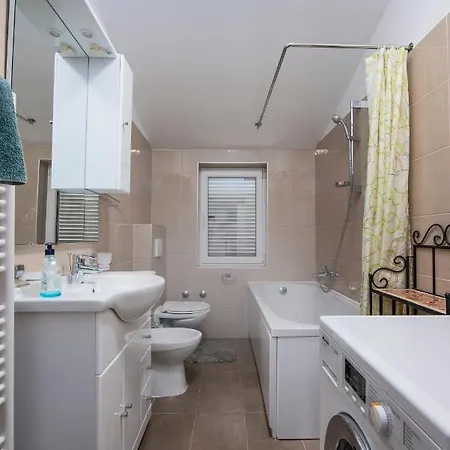 Apartment Vera *
