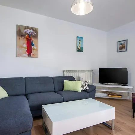Apartment Vera *