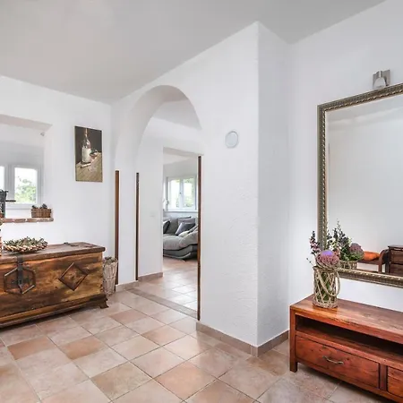 Vera Apartment